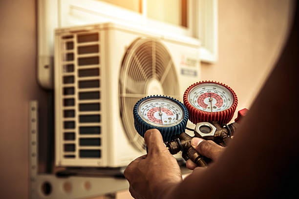 Professional Heat Pump Repair technician working in Cicero, IN